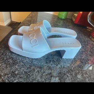 Rubber Authentic Gucci sandal